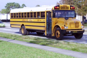 Andare a scuola con l'autobus